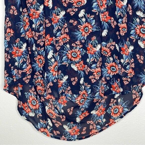 Torrid Women's Floral Chiffon Drape Back Blouse Top Size 1X - Picture 5 of 12